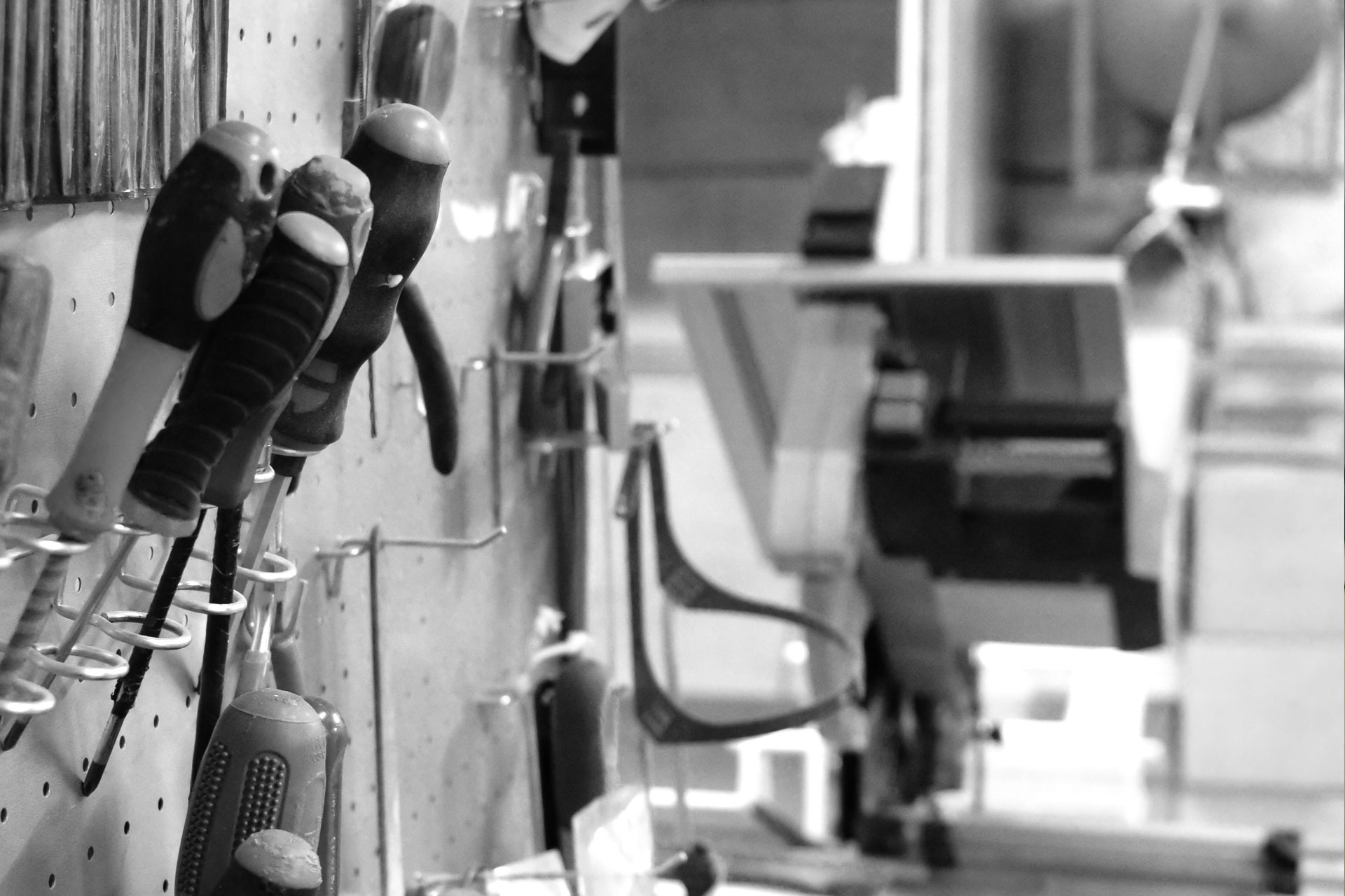 Detalle de la fábrica de cajones duende percusión cajones flamencos artesanos hechos a mano y fabricados en España 100% artesanales